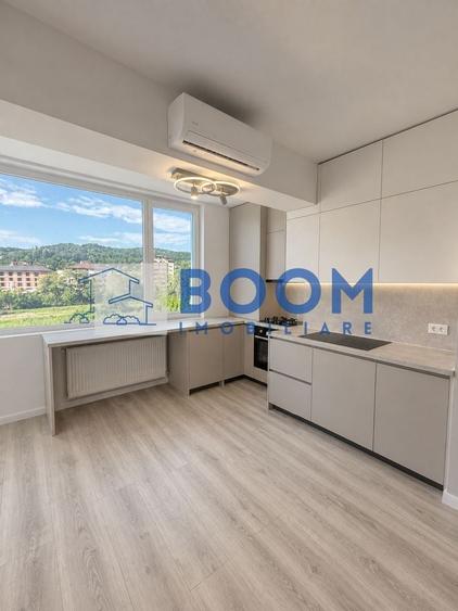 Apartament cu 3 camere decomandat, mobilat în Parc Zăvoi