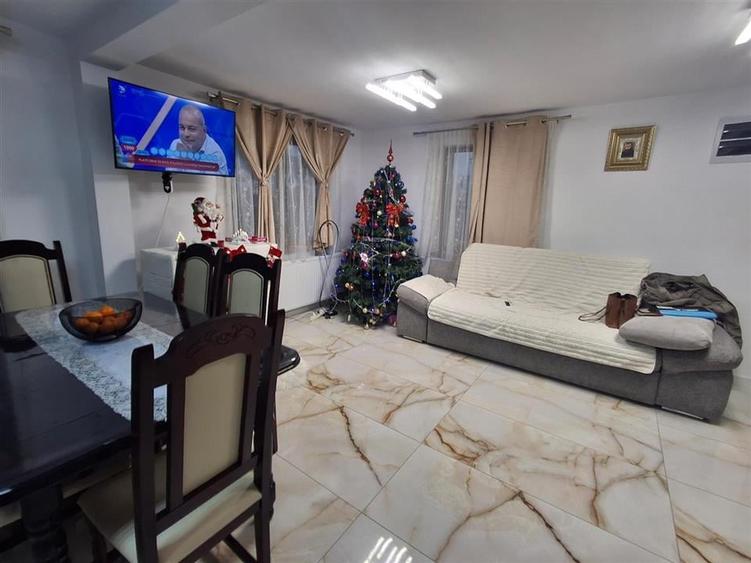 Casă individuală cu 3 camere cu Teren 270 Mp în Central