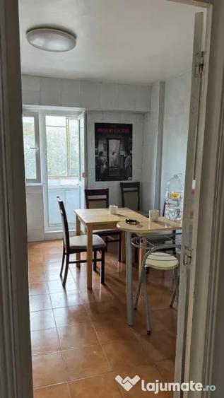 Apartament cu 2 camere decomandat în Lujerului