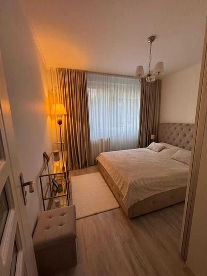 Apartament cu 2 camere semidecomandat în 1 Mai