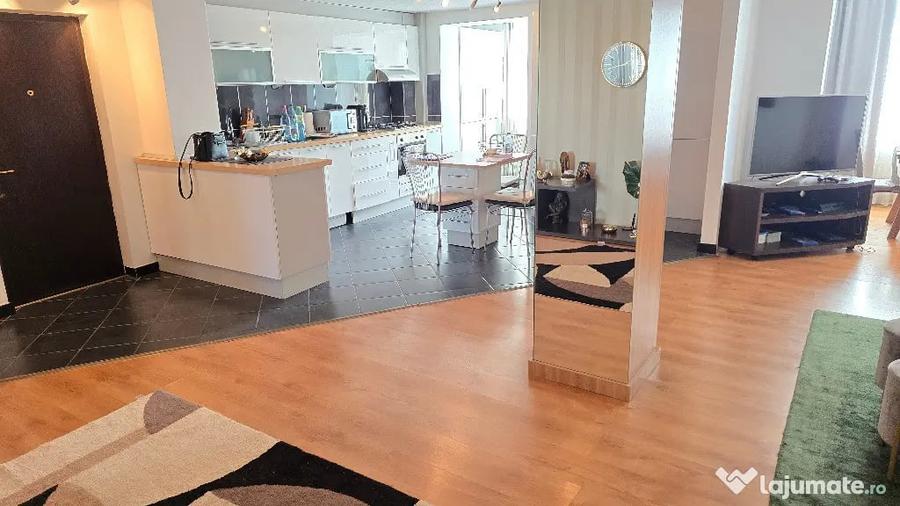 Apartament cu 3 camere decomandat în Dorobanți