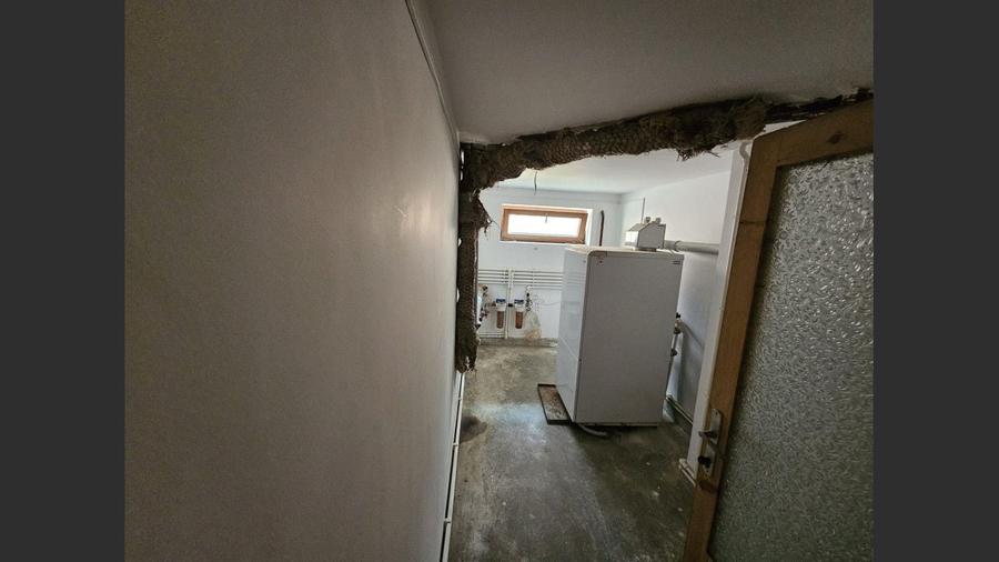 Casă cu 10 camere cu Canalizare în Cordun