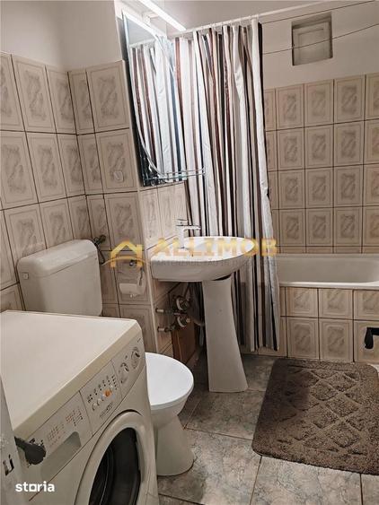 Apartament cu 2 camere semidecomandat în Democrației