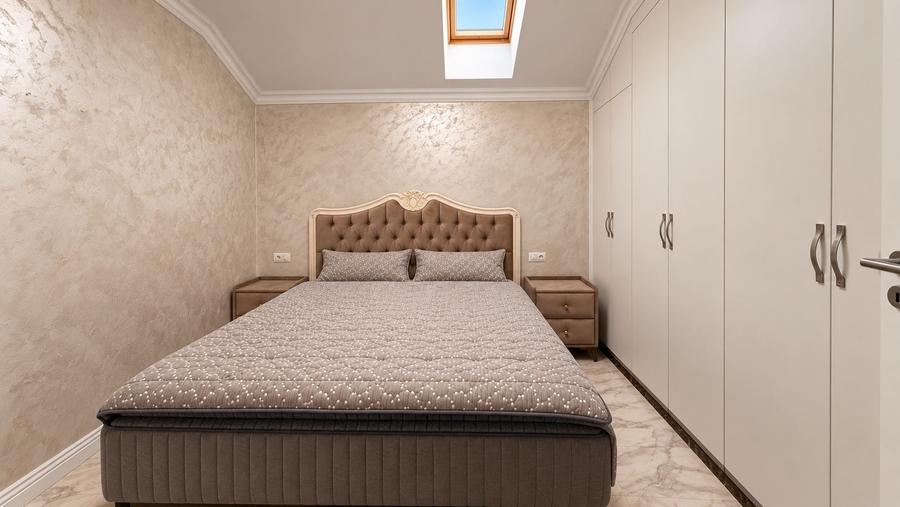 Apartament cu 3 camere decomandat în Remetea Mare