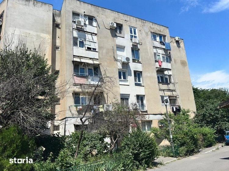 Bucuresti - Liniei, Garsoniera 27 mp - etaj 2 - 7