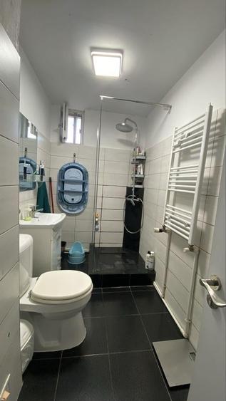 Apartament cu 2 camere decomandat, mobilat în Calea București