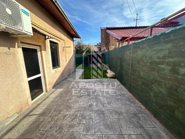 Casă individuală cu 3 camere cu Canalizare în Ronaț