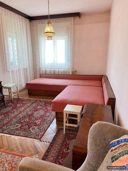 Apartament cu 3 camere decomandat, mobilat în P-ța Unirii
