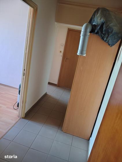 Apartament cu 3 camere în Pantelimon