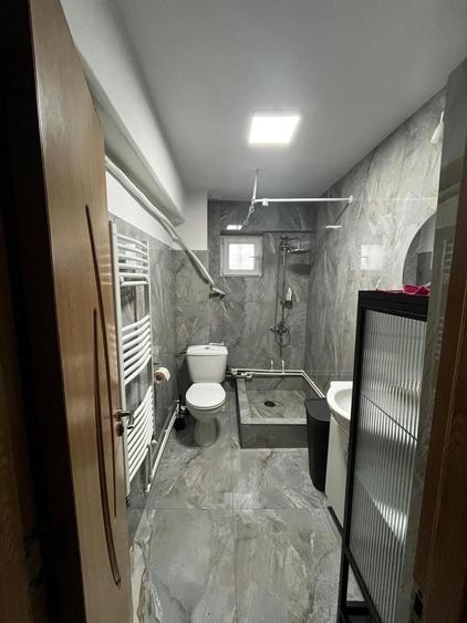 Apartament cu 3 camere decomandat în Tătărași
