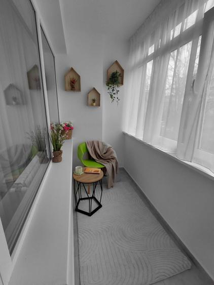 Apartament cu 3 camere semidecomandat în Micro 16