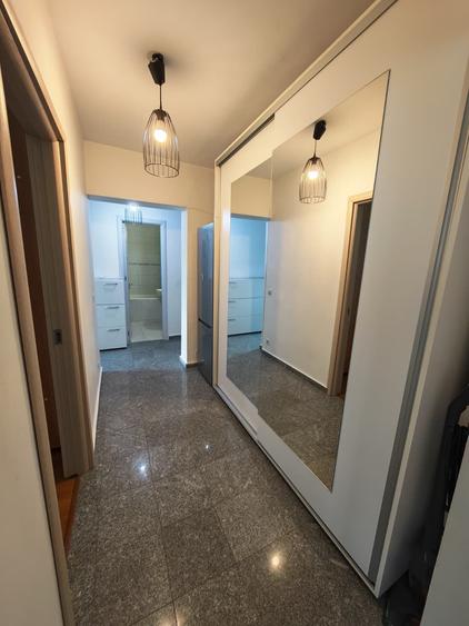 Apartament cu 2 camere decomandat în Bucur Obor