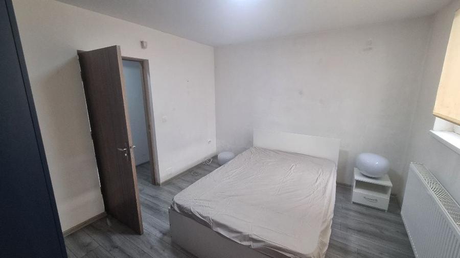 Apartament cu 3 camere decomandat în Dosu Bricii