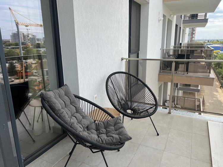 Apartament cu 2 camere decomandat, mobilat în Theodor Pallady