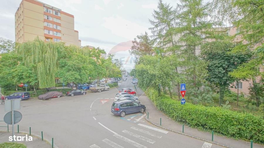 Apartament cu 2 camere decomandat în Griviței
