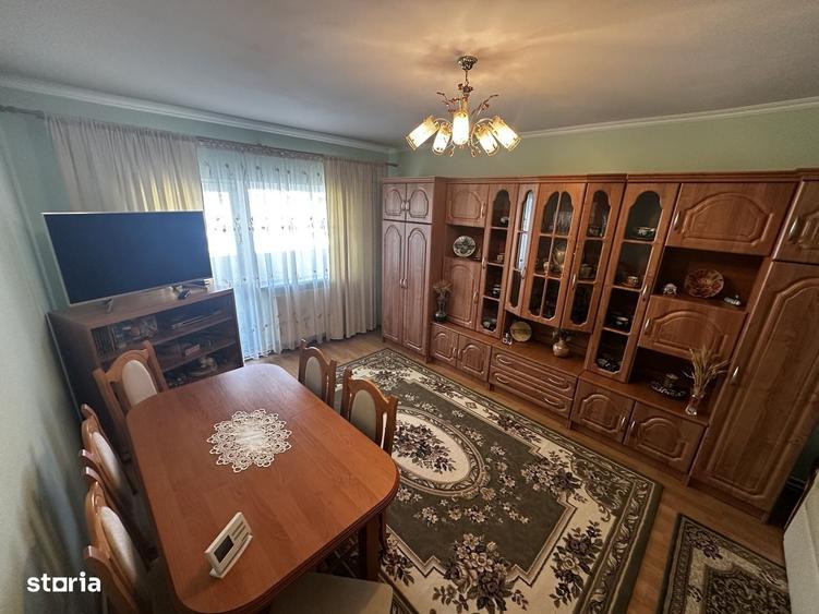 Apartament cu 4 camere în Central