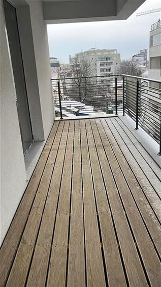 Apartament cu 3 camere decomandat în Herăstrău