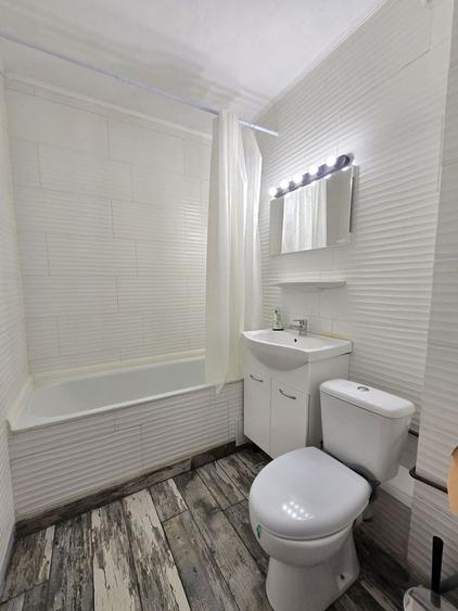 Apartament cu 2 camere semidecomandat în Cantemir