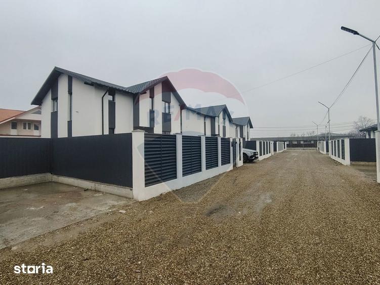 Casă cu 4 camere cu Teren 460 Mp în Golești