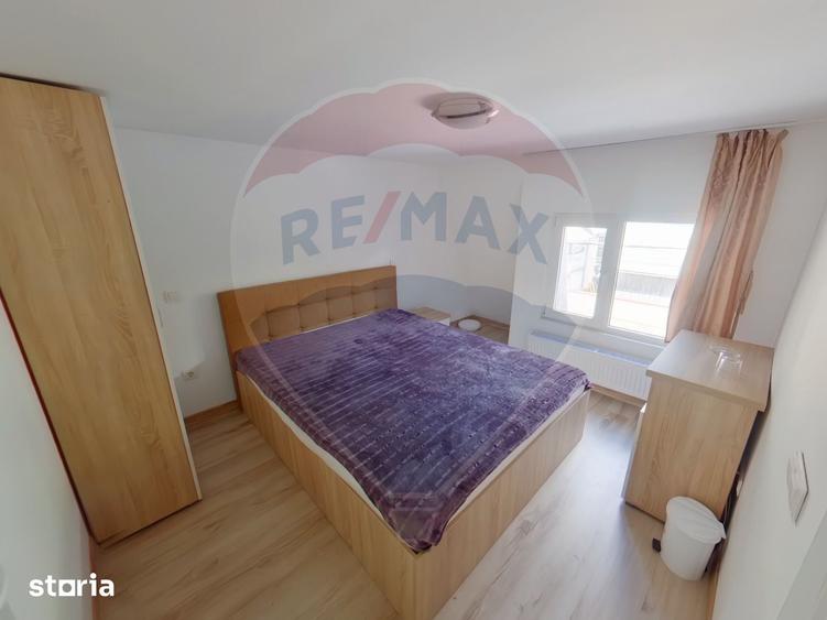 Casă cu 5 camere cu Teren 152 Mp în Mara