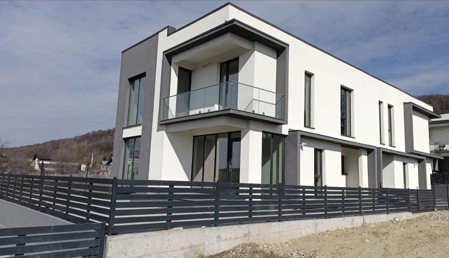 Casă cu Teren 188 Mp în Budeasa
