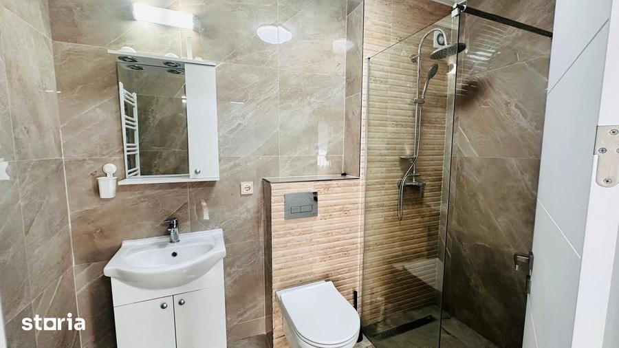 Casă cu 5 camere cu Teren 150 Mp în Central