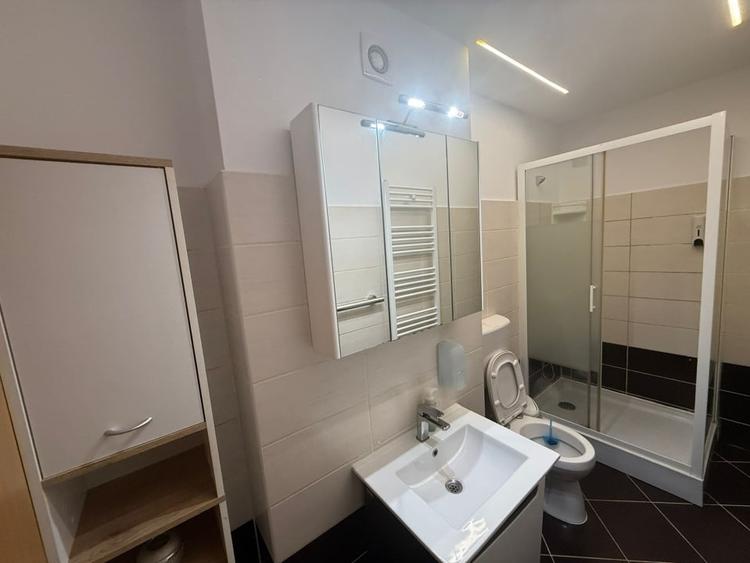 Apartament cu 2 camere decomandat, mobilat în Cugir