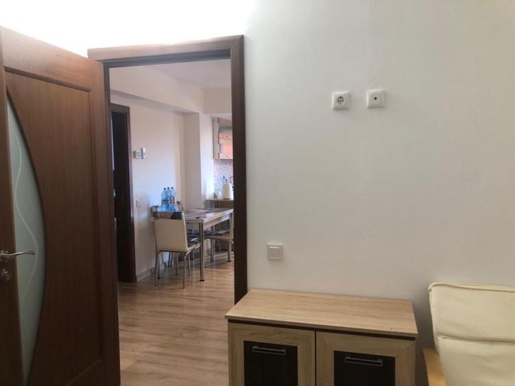 Apartament cu 3 camere decomandat în Gară