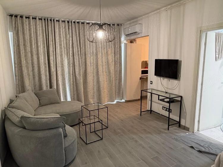 Apartament cu 2 camere decomandat în Sisești