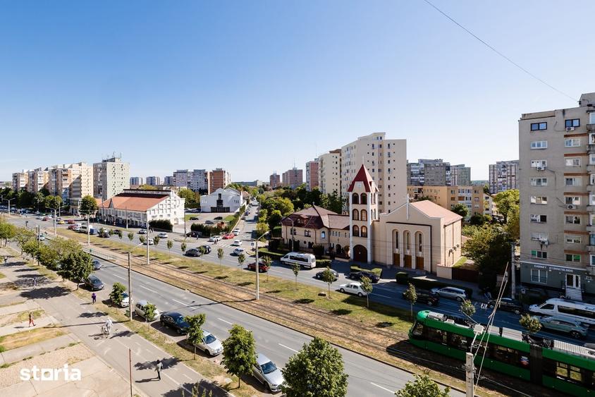 Apartament cu 4 camere decomandat în Bujac