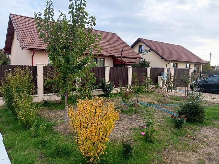 Casă cu 3 camere cu Teren 700 Mp în Central