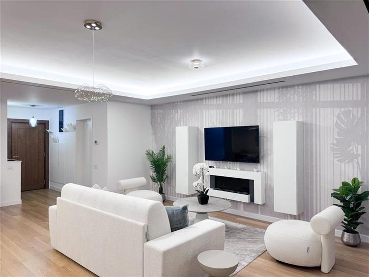 Apartament cu 2 camere semidecomandat, mobilat în Herăstrău