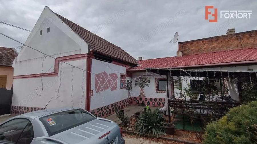 Casă cu 4 camere cu Teren 902 Mp în Ronaț