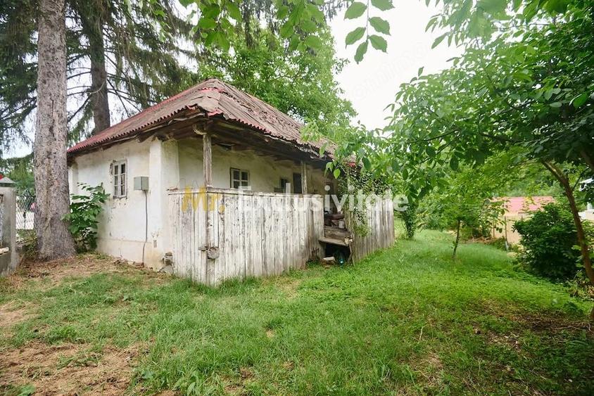 Teren de 2240 mp, în Moșoaia