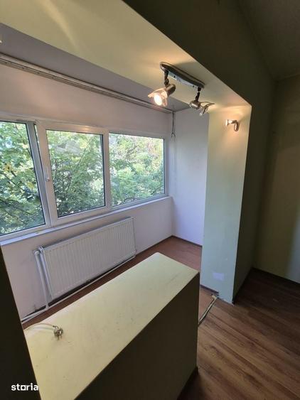 Apartament cu 2 camere decomandat în Nicolina