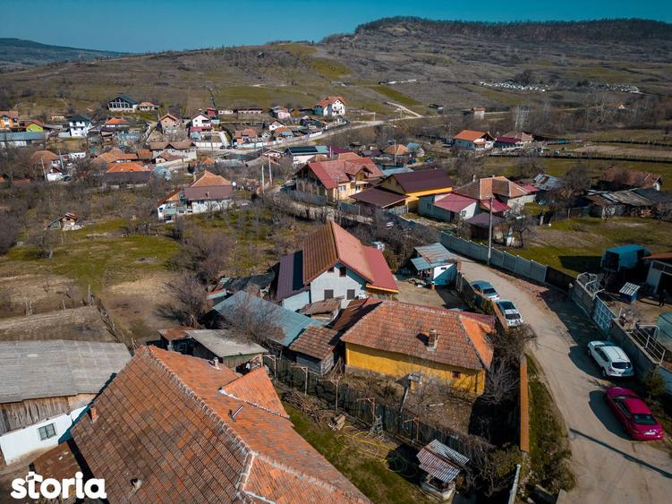 Proprietar, vand casa noua (186mp) + casa veche ?i 1600mp teren - 1