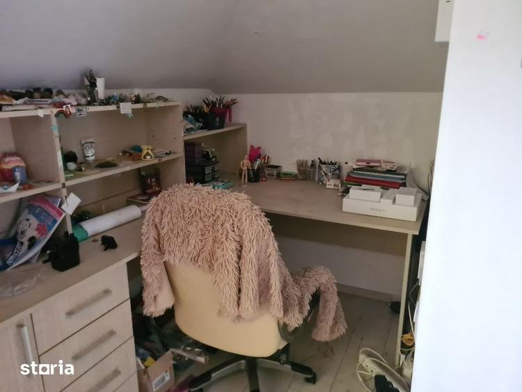 Casă cu 5 camere cu Teren 350 Mp în Central