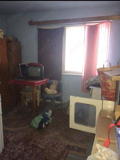 Apartament cu 2 camere decomandat în Băi