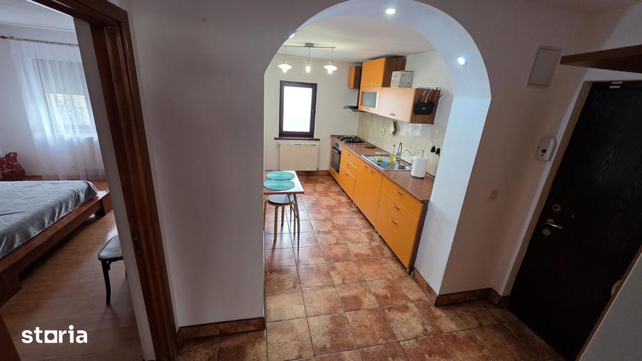 Apartament cu 4 camere în Central