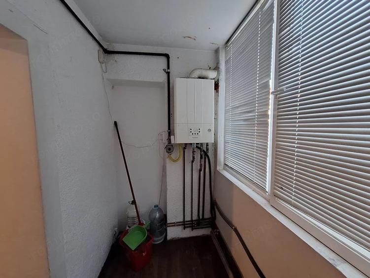 Apartament cu 3 camere decomandat în Dorobanților