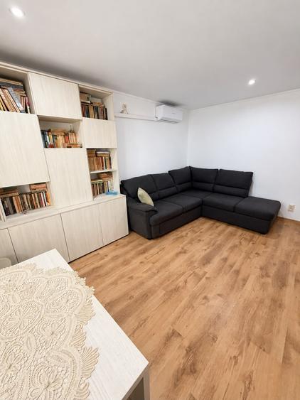 Apartament cu 3 camere decomandat în Dacia