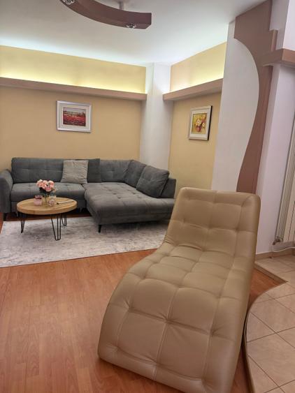 Apartament cu 3 camere decomandat în Ștefan cel Mare