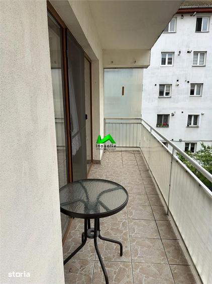 Apartament cu 3 camere decomandat în Turnișor