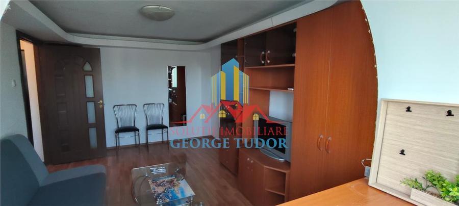 Apartament cu 2 camere decomandat, mobilat în Periferie