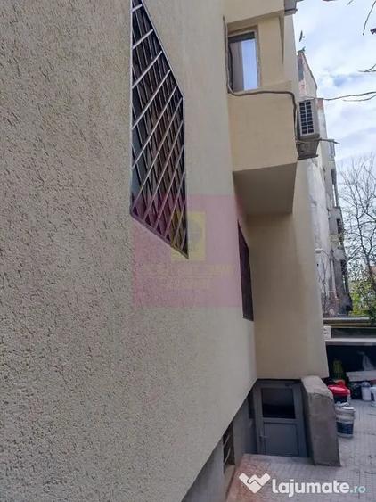 Apartament cu 2 camere decomandat în Foișorul de Foc