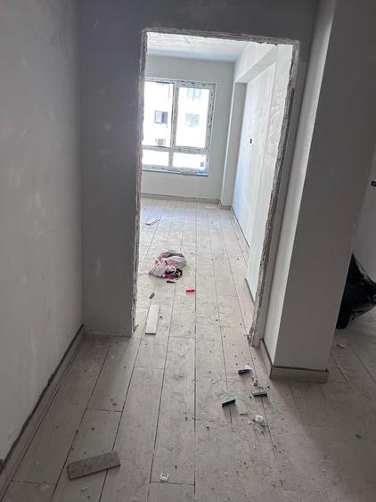 Apartament cu 2 camere decomandat în Exterior Vest