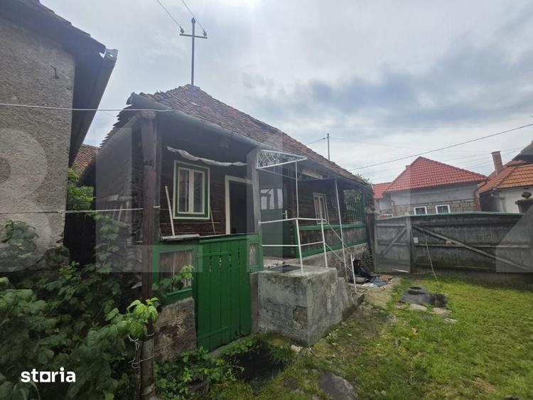 Casă cu 2 camere cu Teren 982 Mp în Bixad