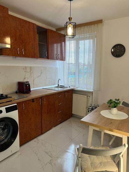 Apartament cu 2 camere decomandat în Independenței