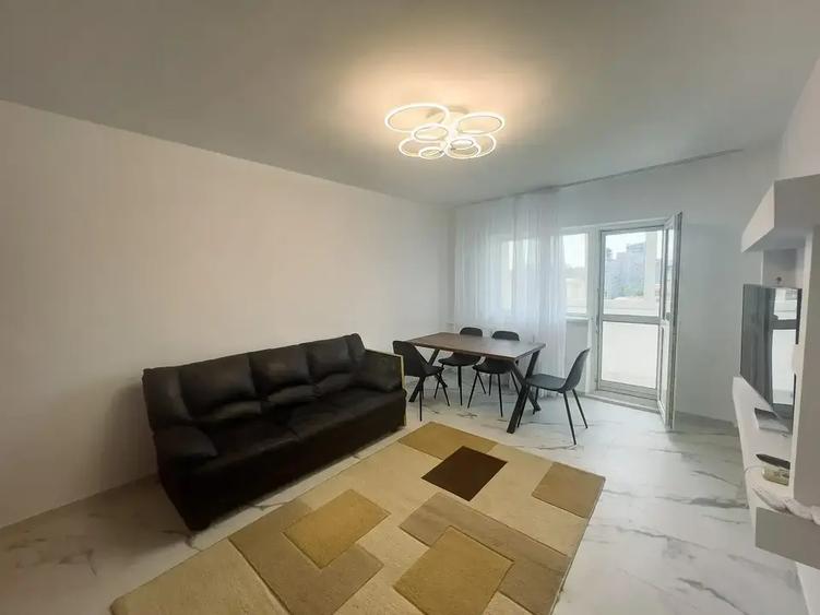 Apartament cu 3 camere decomandat, mobilat în Banu Manta