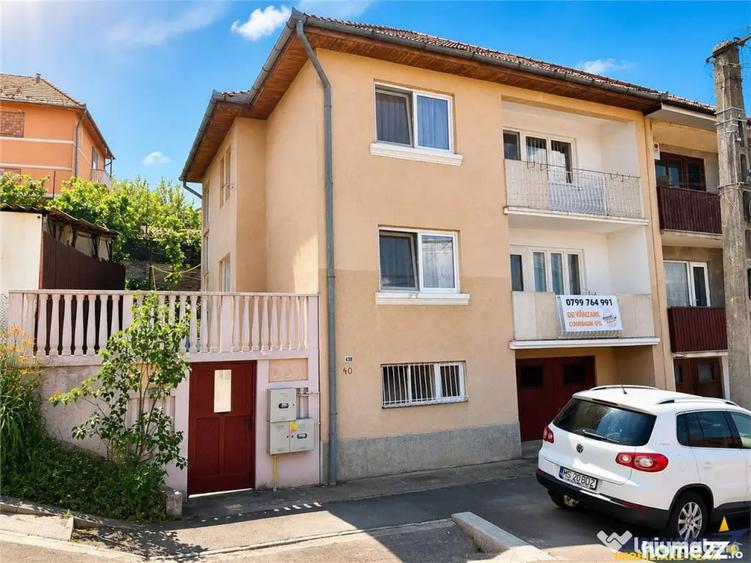 Casă cu 4 camere cu Teren 262 Mp în Sângeorgiu de Mureș